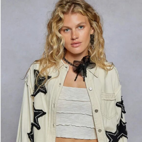 POL Star Patch Raw Hem Button Up Chest Pockets Oversized Denim Jacket Cream - Picture 2 of 4